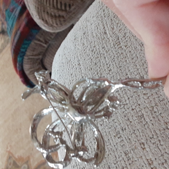 Brooch - Picture 3 of 3